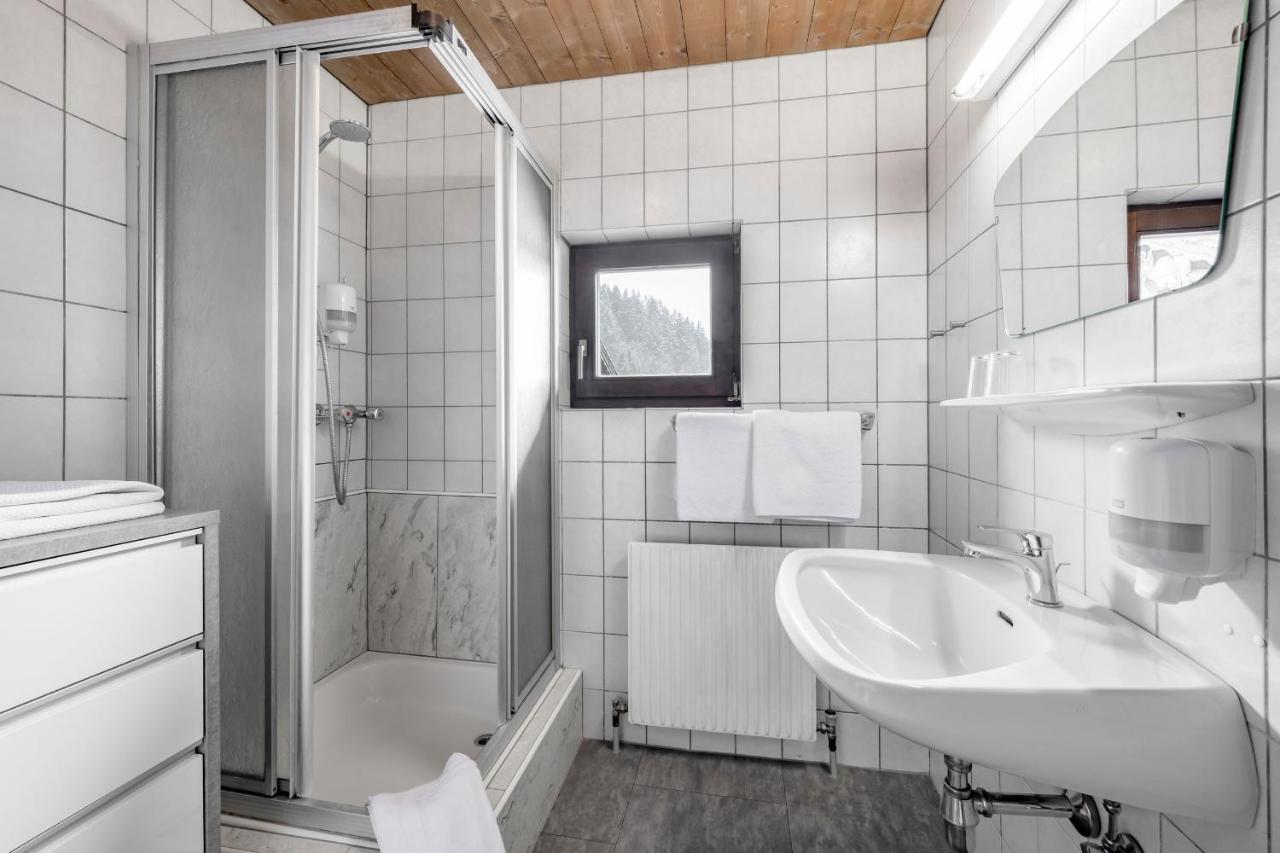 Gasthof Schroll Kirchbichl Exteriör bild