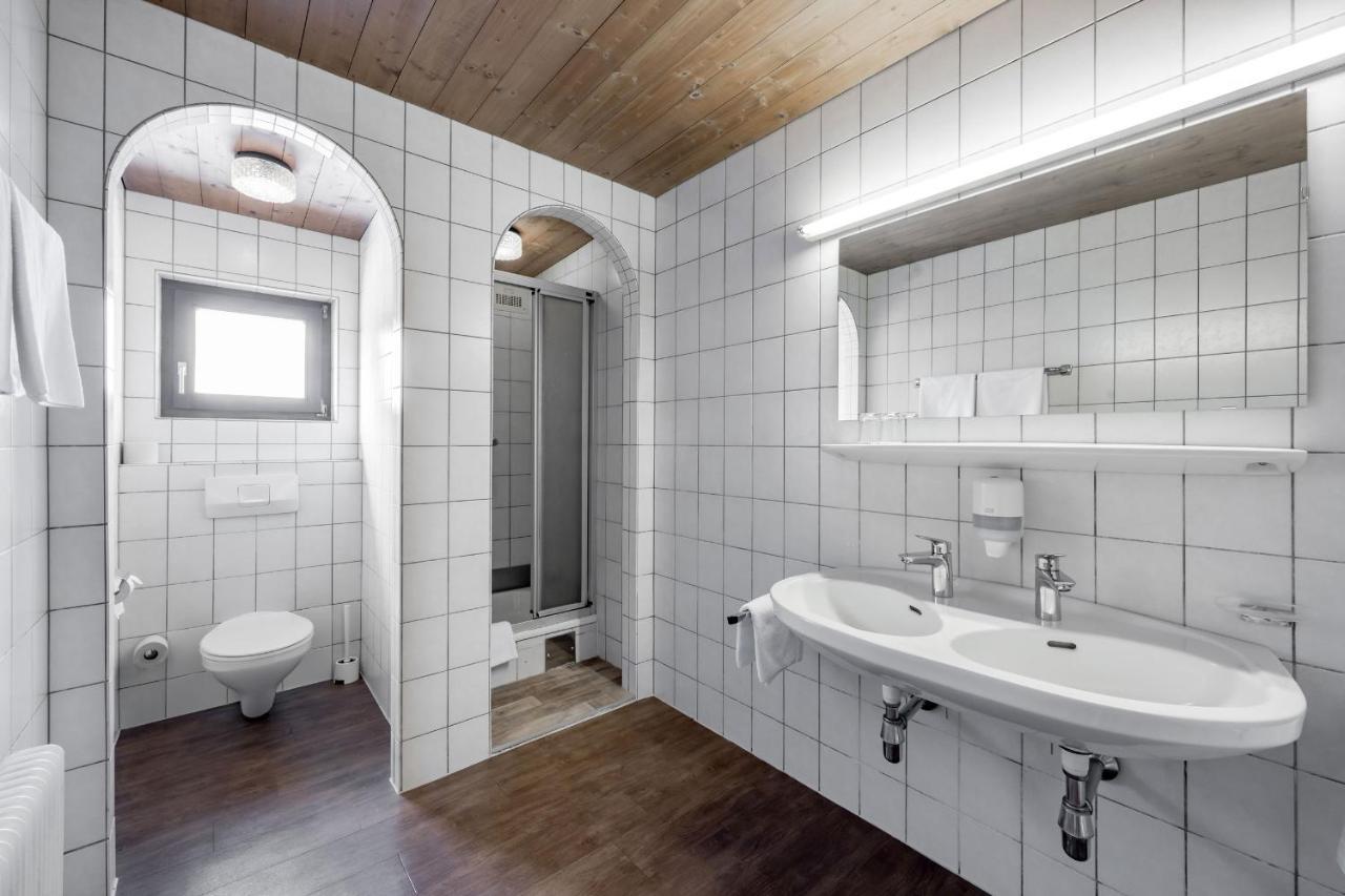 Gasthof Schroll Kirchbichl Exteriör bild